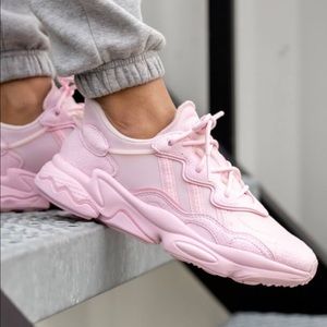 Brand new-women’s adidas ozweego clear pink